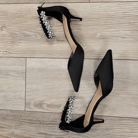 Jewel Badgley Mischka Size 7 1/2 Robles Kitten Heel Evening Pumps in Black NEW - Picture 4 of 10